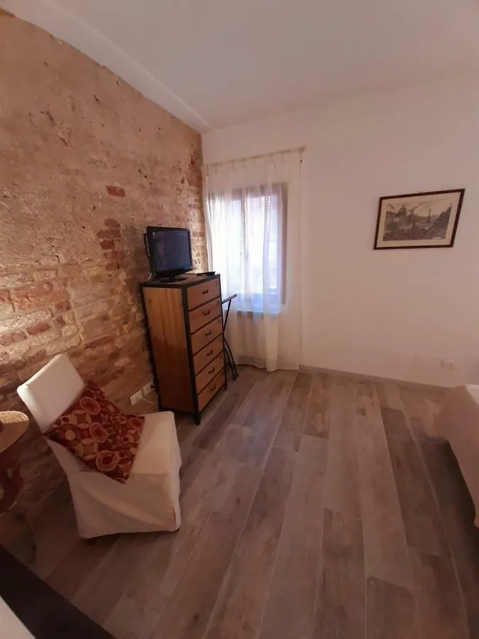 Isepo Apartment Venice 0*,